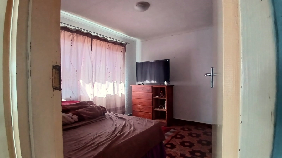2 Bedroom Property for Sale in Toekomsrus Gauteng