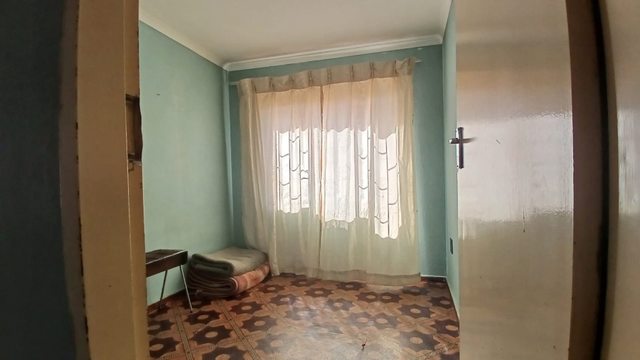 2 Bedroom Property for Sale in Toekomsrus Gauteng