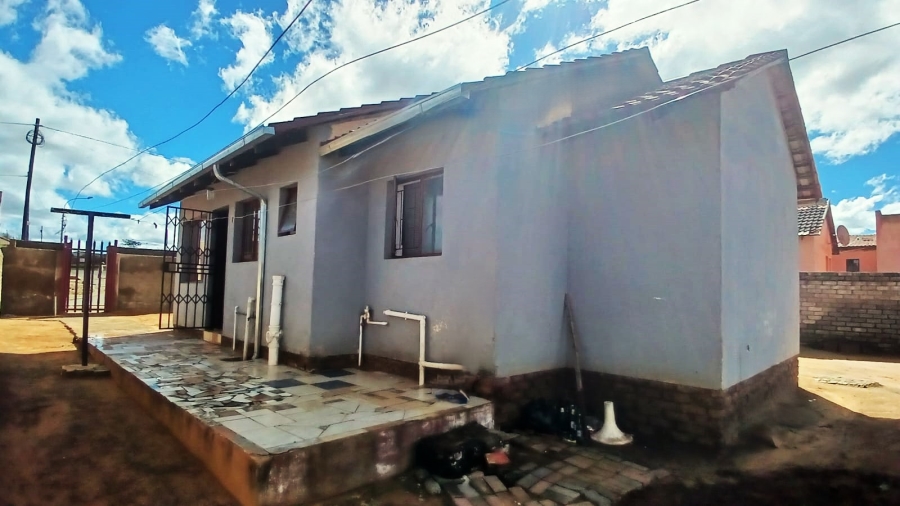 2 Bedroom Property for Sale in Toekomsrus Gauteng