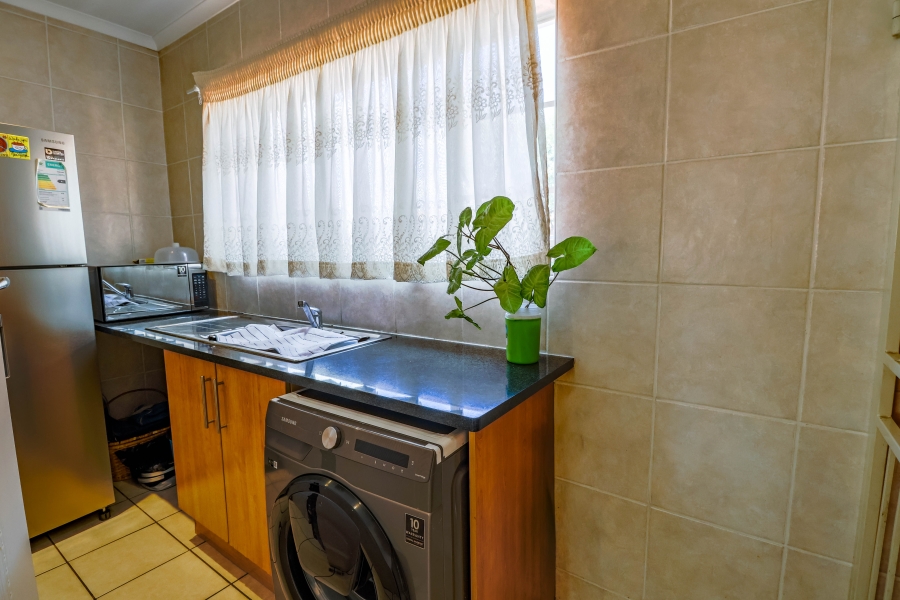 3 Bedroom Property for Sale in Thatchfield Estate Gauteng