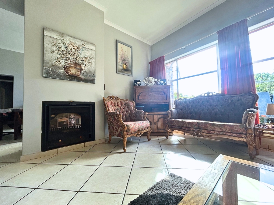 5 Bedroom Property for Sale in Eldoraigne Gauteng