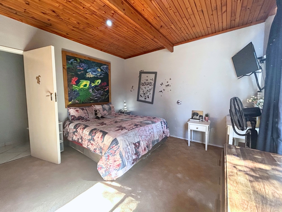 5 Bedroom Property for Sale in Eldoraigne Gauteng