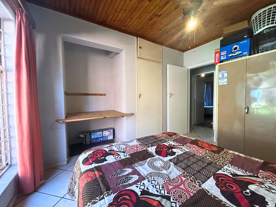 5 Bedroom Property for Sale in Eldoraigne Gauteng