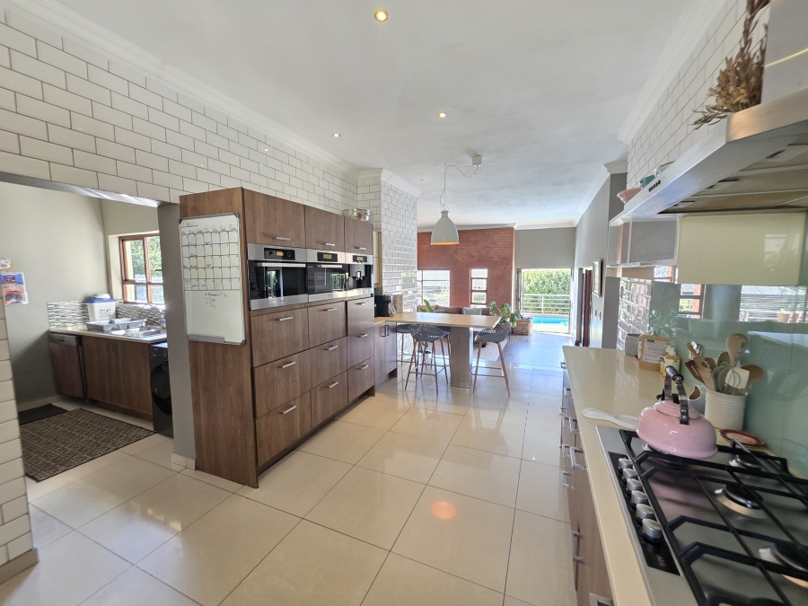 4 Bedroom Property for Sale in Boardwalk Meander Gauteng