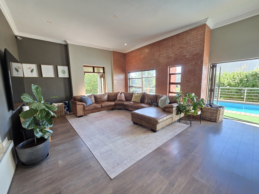 4 Bedroom Property for Sale in Boardwalk Meander Gauteng
