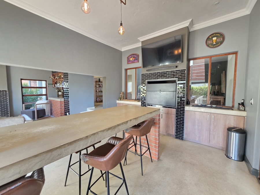 4 Bedroom Property for Sale in Boardwalk Meander Gauteng