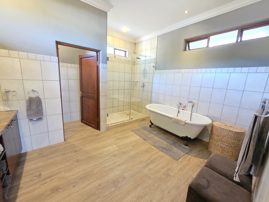 4 Bedroom Property for Sale in Boardwalk Meander Gauteng