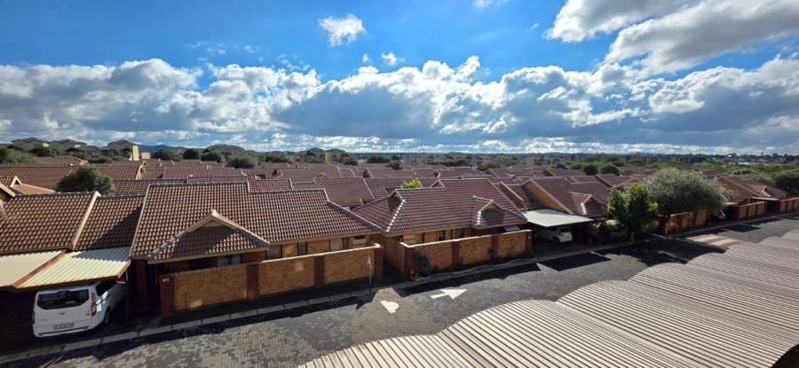 2 Bedroom Property for Sale in Montana Tuine Gauteng