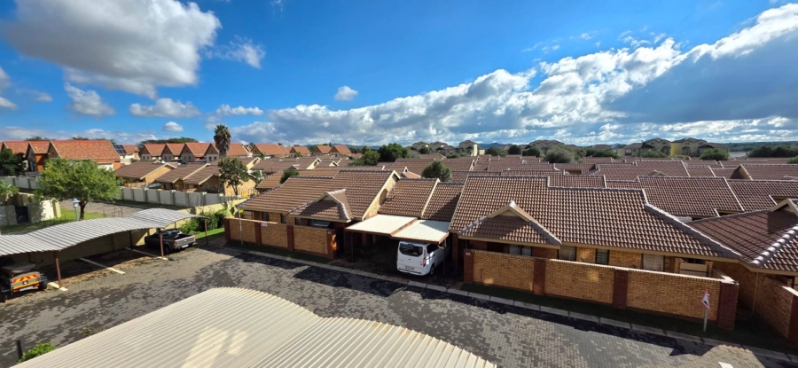 2 Bedroom Property for Sale in Montana Tuine Gauteng