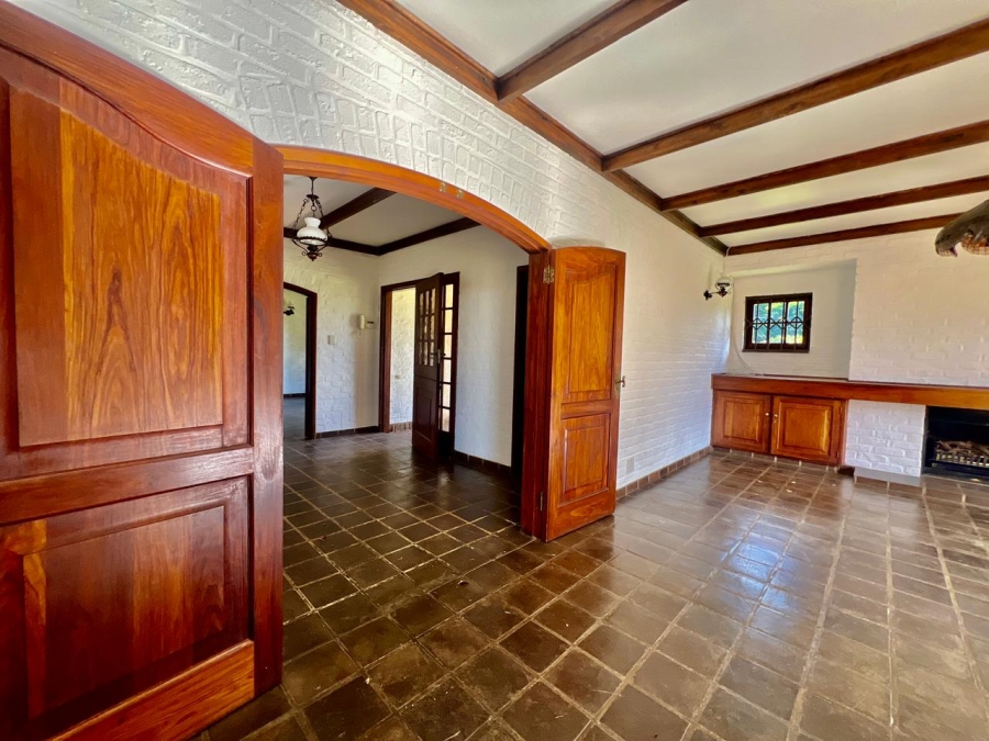 4 Bedroom Property for Sale in Waterkloof Heights Gauteng