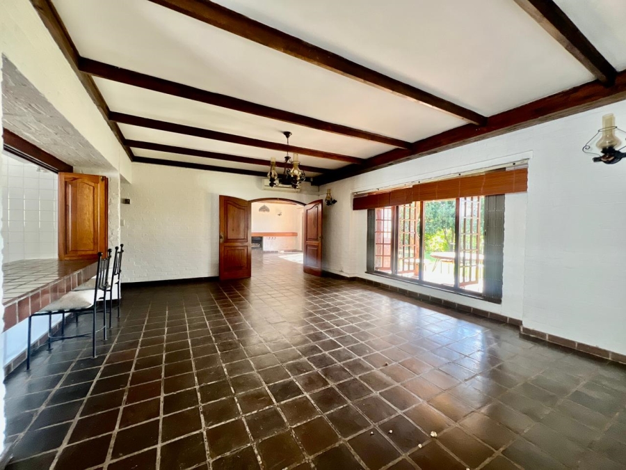 4 Bedroom Property for Sale in Waterkloof Heights Gauteng