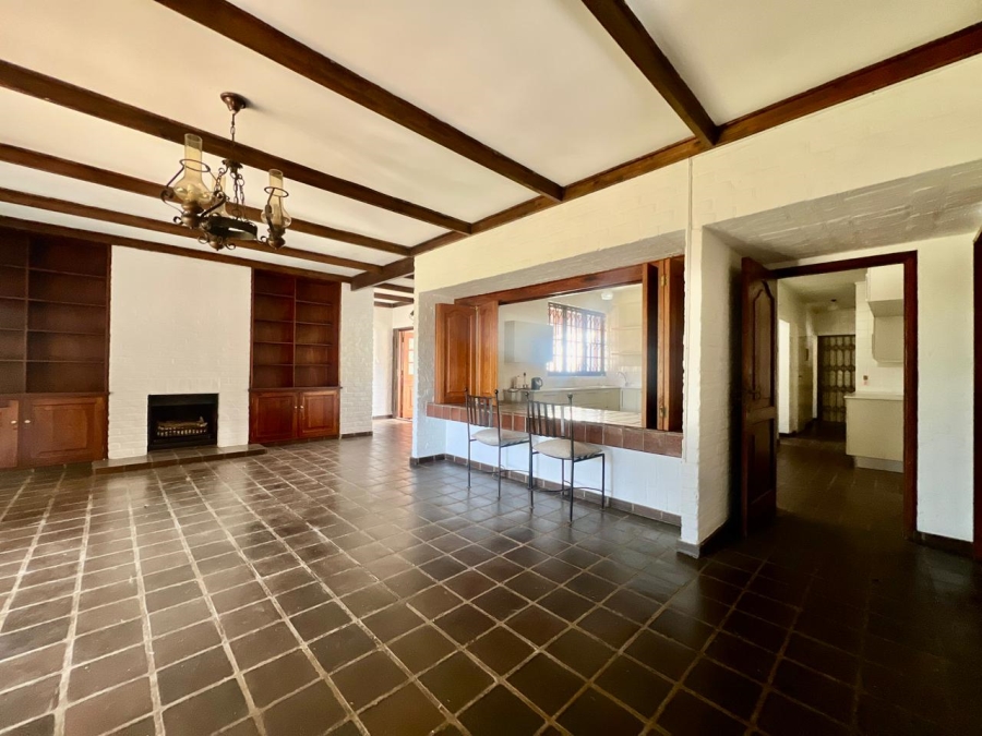4 Bedroom Property for Sale in Waterkloof Heights Gauteng