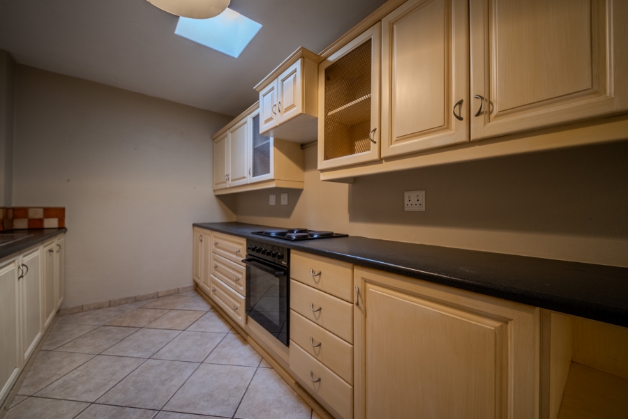 2 Bedroom Property for Sale in Faerie Glen Gauteng