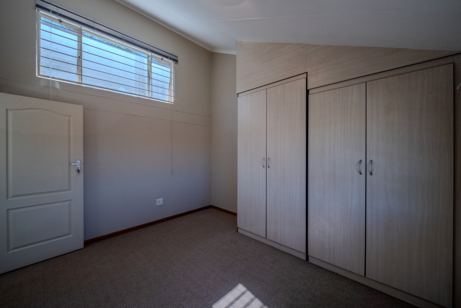 2 Bedroom Property for Sale in Faerie Glen Gauteng