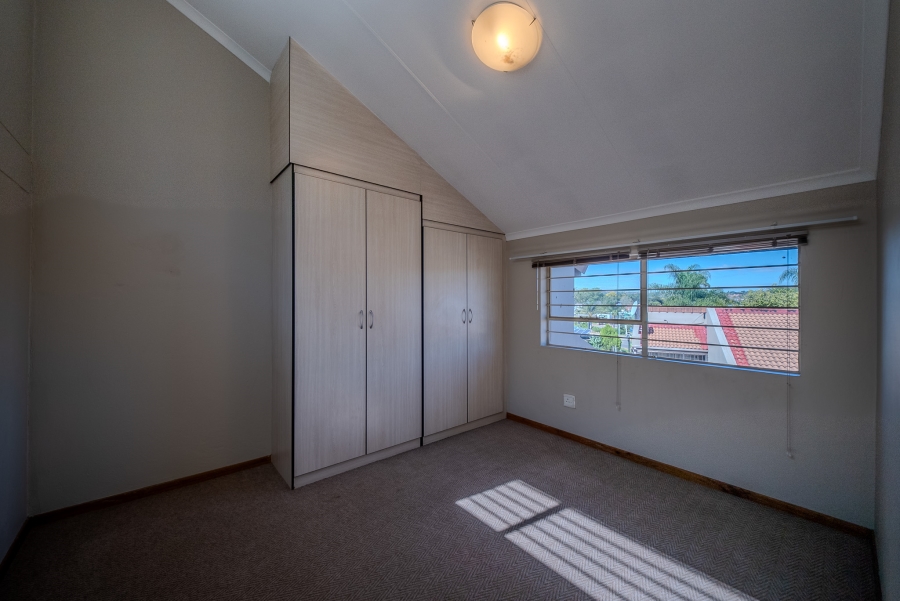 2 Bedroom Property for Sale in Faerie Glen Gauteng