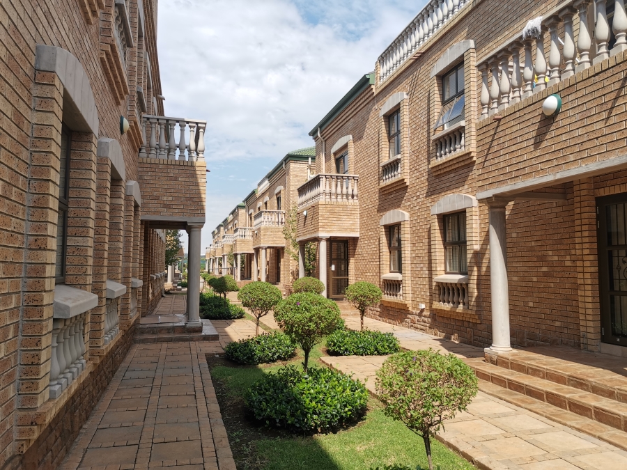 To Let Commercial Property for Rent in Highveld Technopark Gauteng