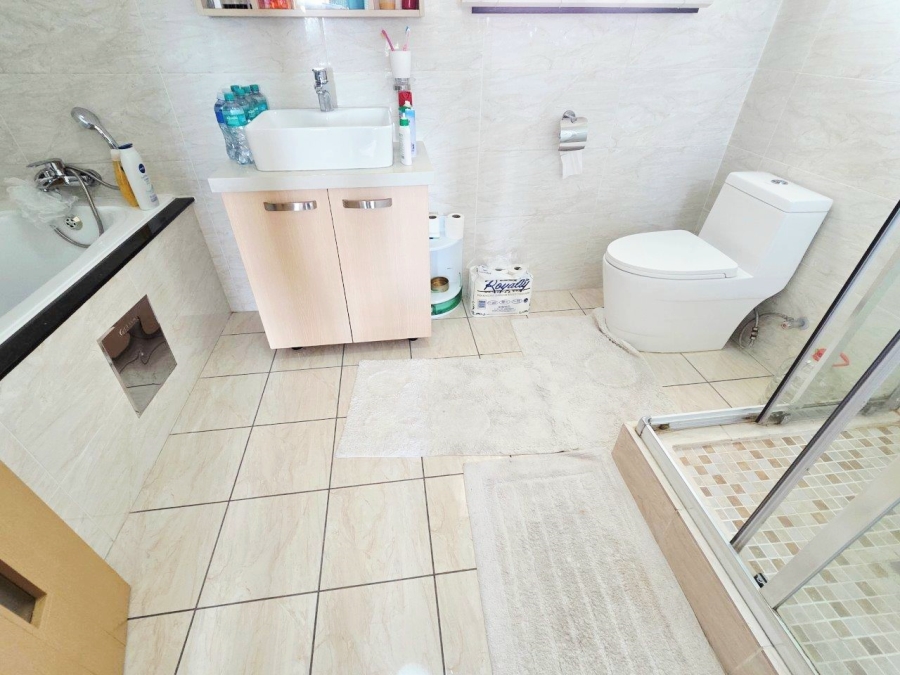 3 Bedroom Property for Sale in Carlswald Gauteng