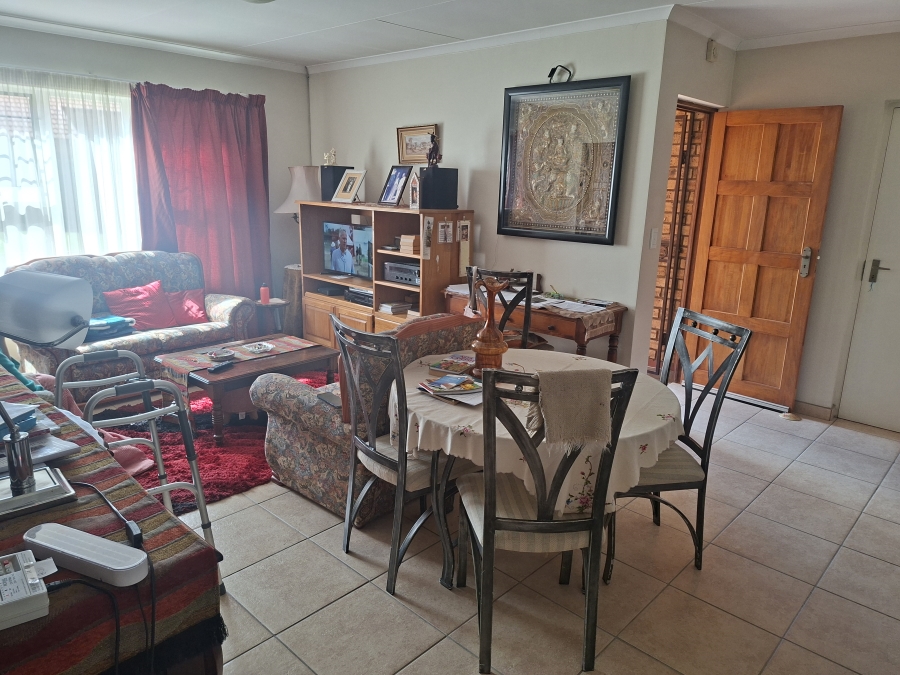 2 Bedroom Property for Sale in Willow Park Manor Gauteng