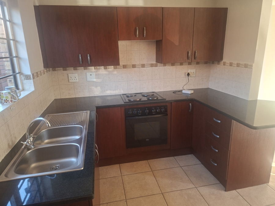 2 Bedroom Property for Sale in Willow Park Manor Gauteng