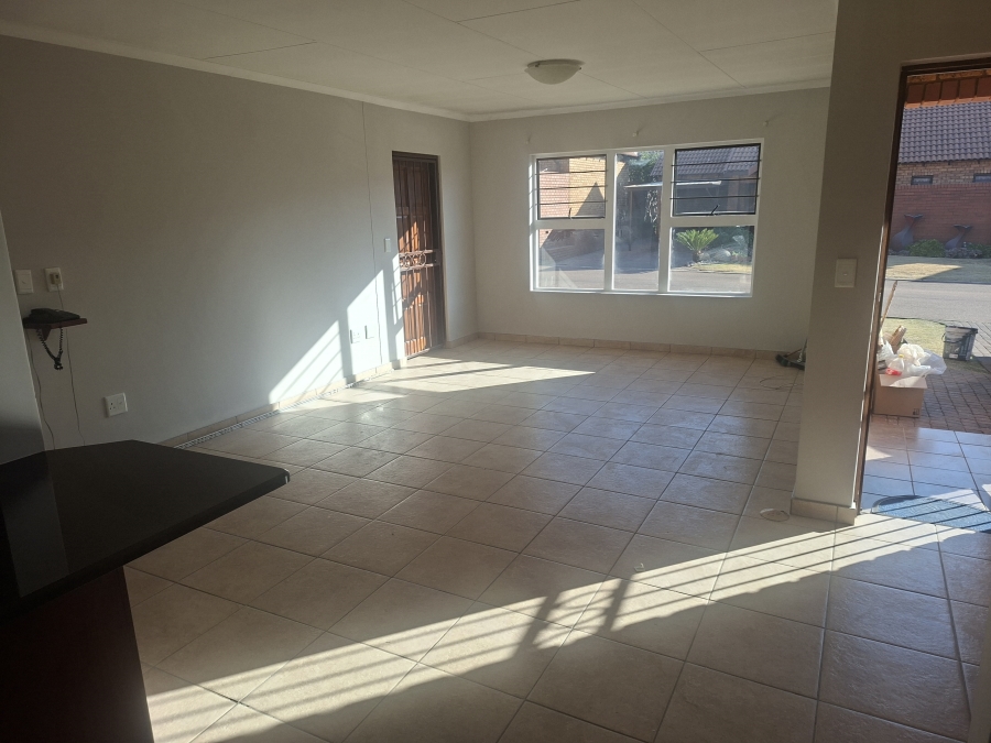 2 Bedroom Property for Sale in Willow Park Manor Gauteng