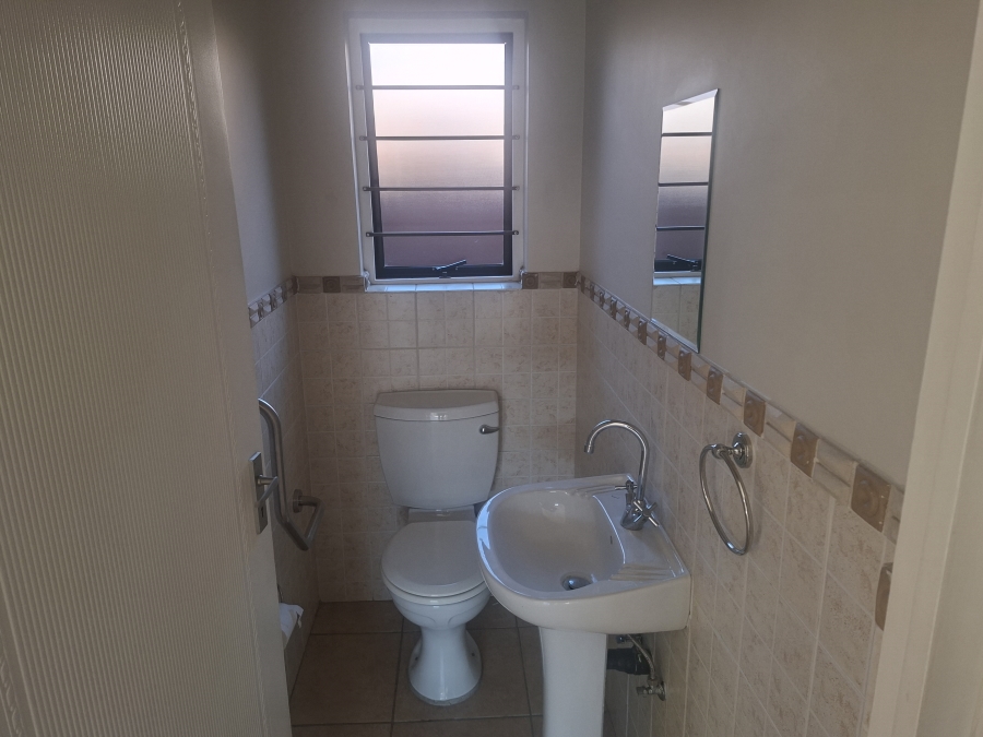 2 Bedroom Property for Sale in Willow Park Manor Gauteng
