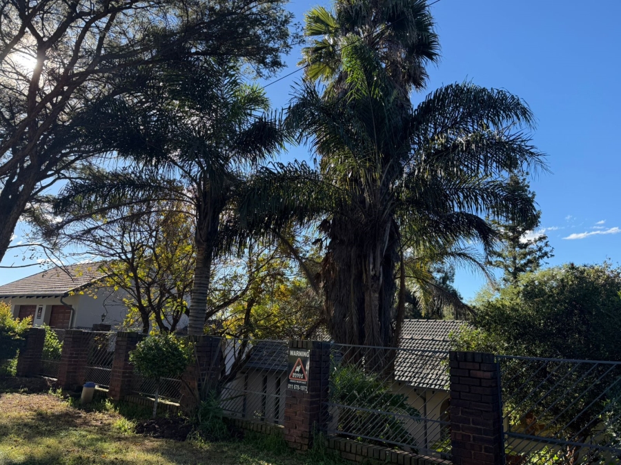 4 Bedroom Property for Sale in Kloofendal Gauteng