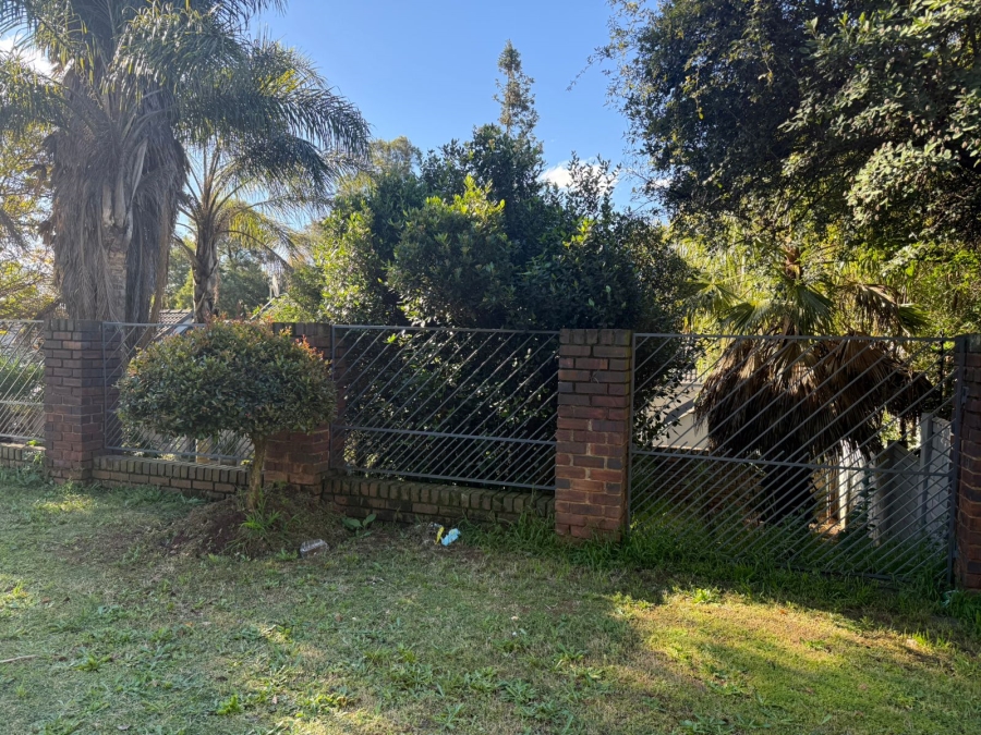 4 Bedroom Property for Sale in Kloofendal Gauteng