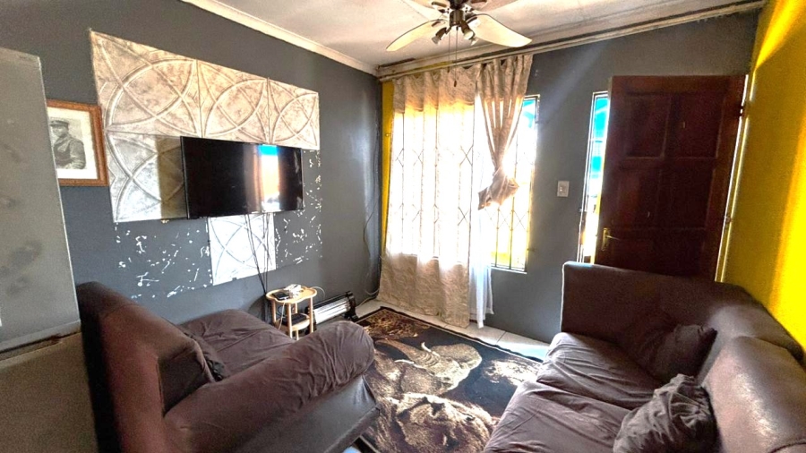 4 Bedroom Property for Sale in Buhle Park Gauteng