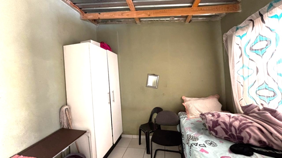 4 Bedroom Property for Sale in Buhle Park Gauteng