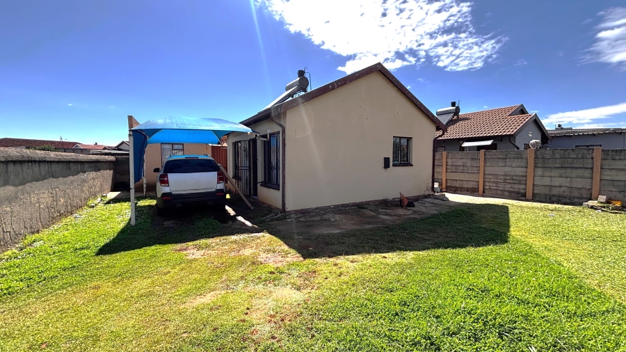 4 Bedroom Property for Sale in Buhle Park Gauteng