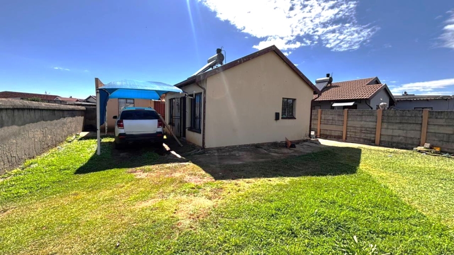 4 Bedroom Property for Sale in Buhle Park Gauteng