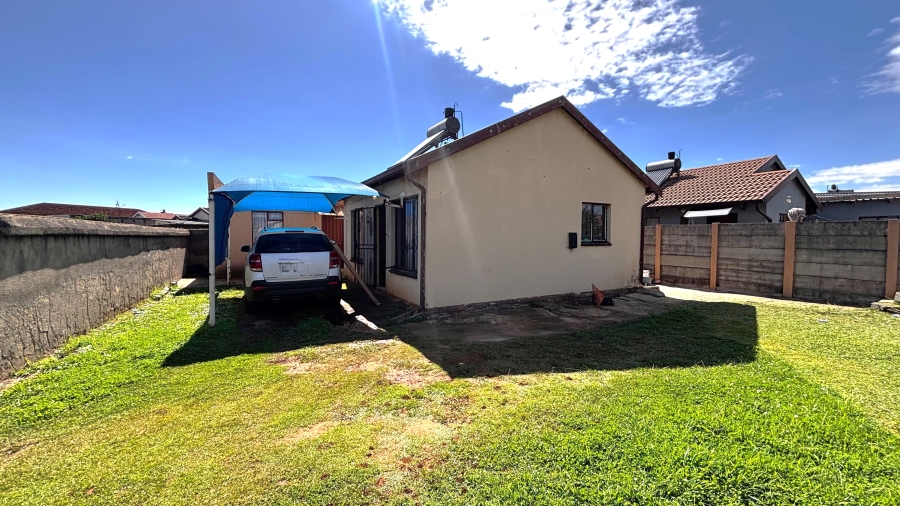 4 Bedroom Property for Sale in Buhle Park Gauteng
