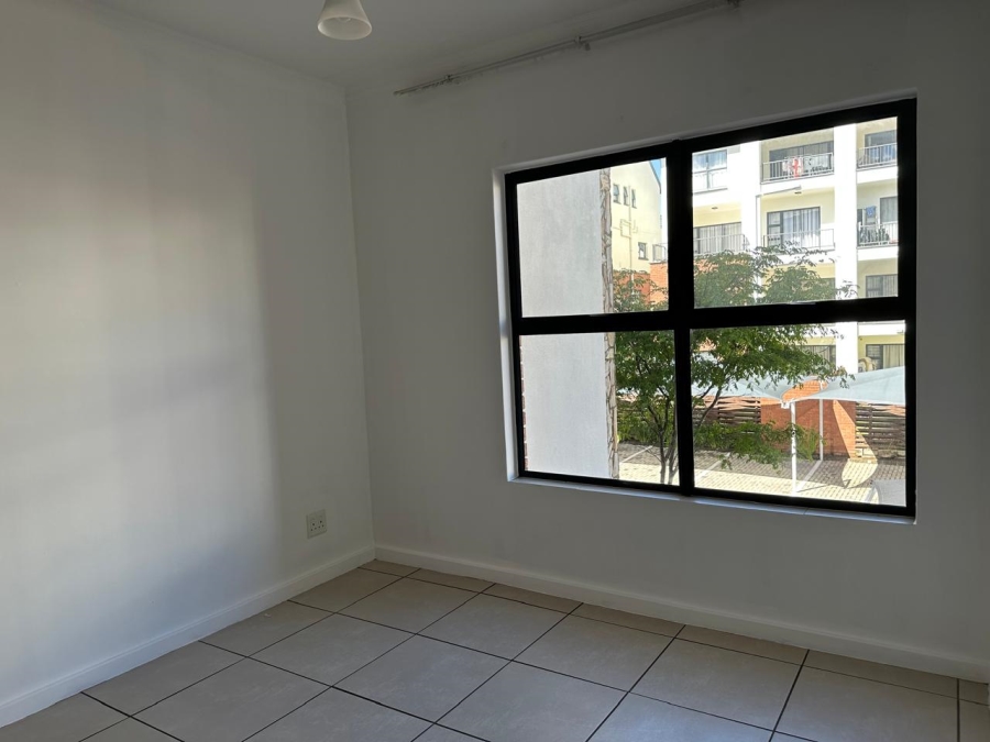To Let 3 Bedroom Property for Rent in Greenstone Crest Gauteng