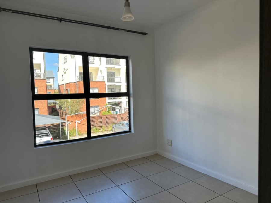 To Let 3 Bedroom Property for Rent in Greenstone Crest Gauteng