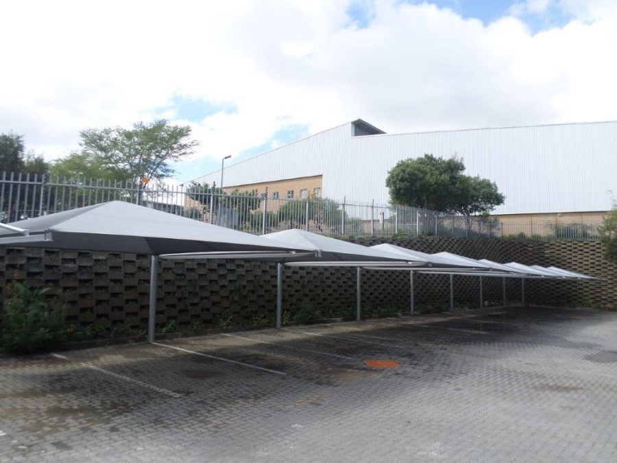 To Let Commercial Property for Rent in Kosmosdal Gauteng