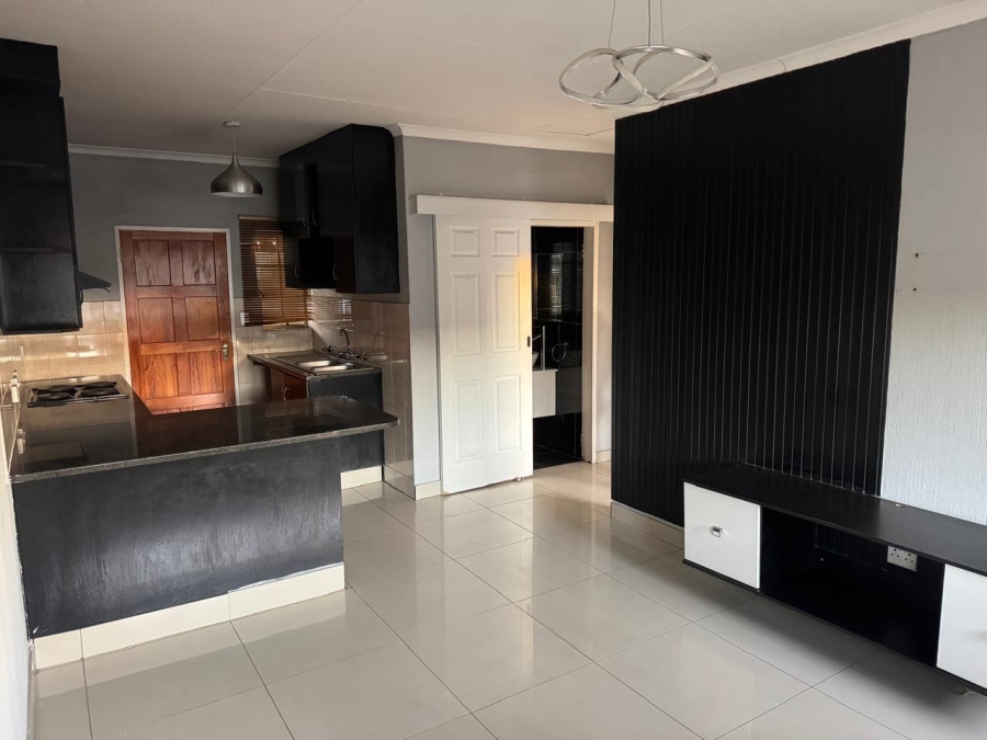2 Bedroom Property for Sale in Elspark Gauteng