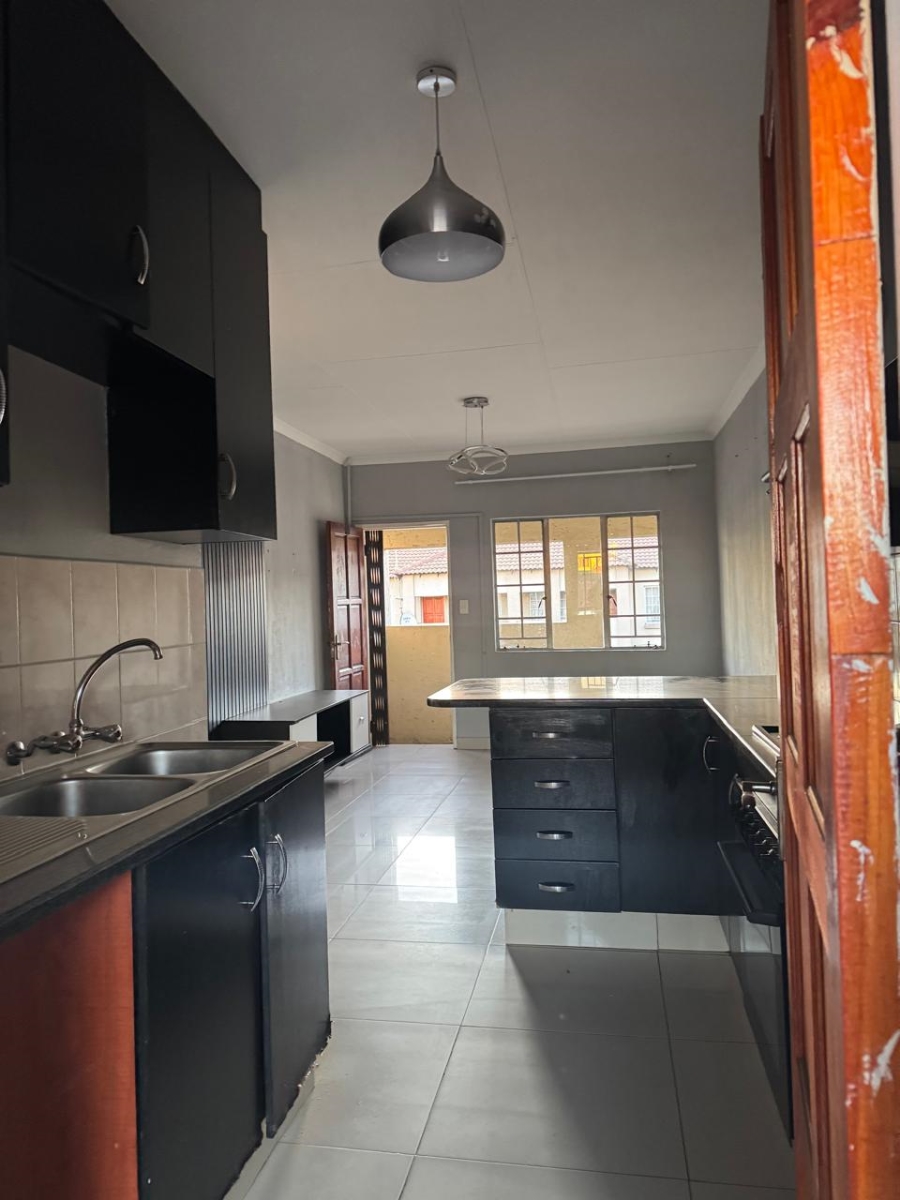 2 Bedroom Property for Sale in Elspark Gauteng