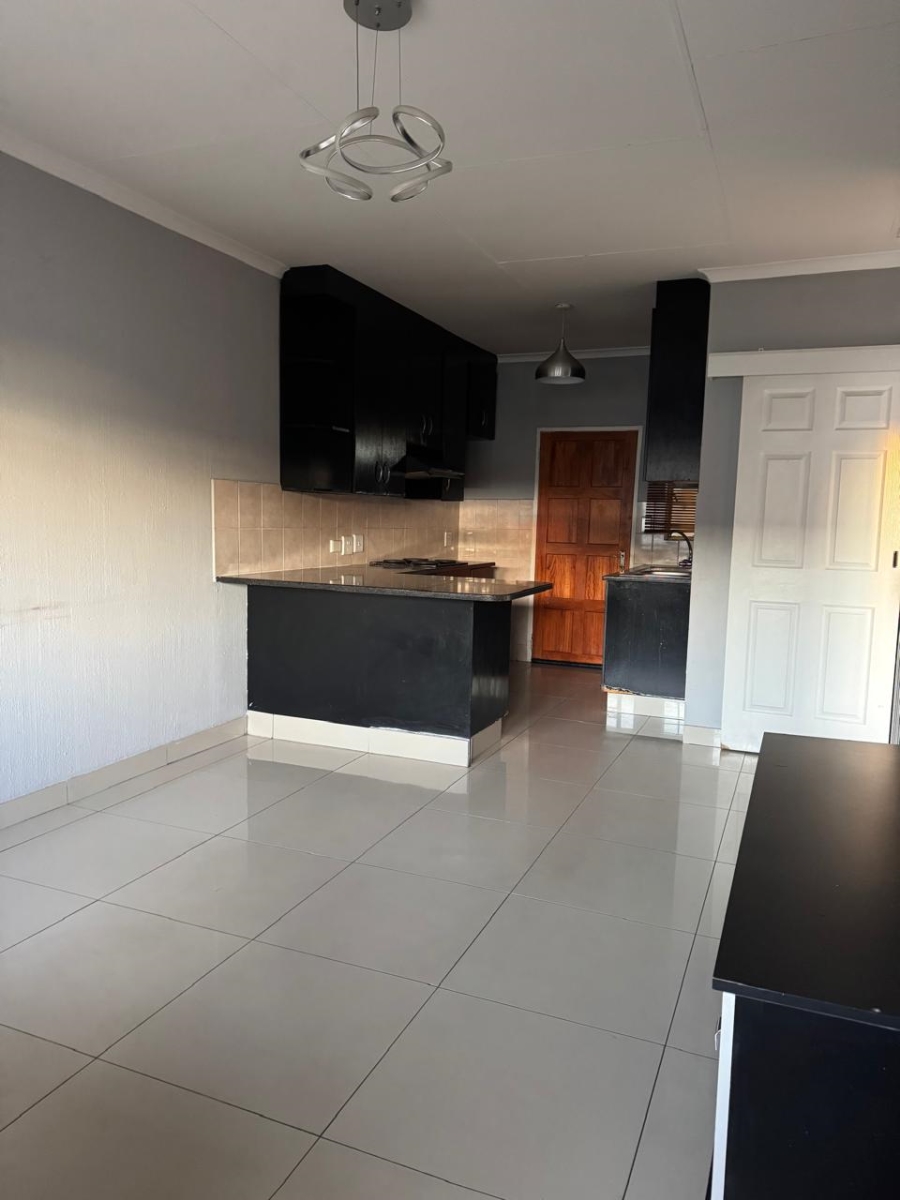 2 Bedroom Property for Sale in Elspark Gauteng