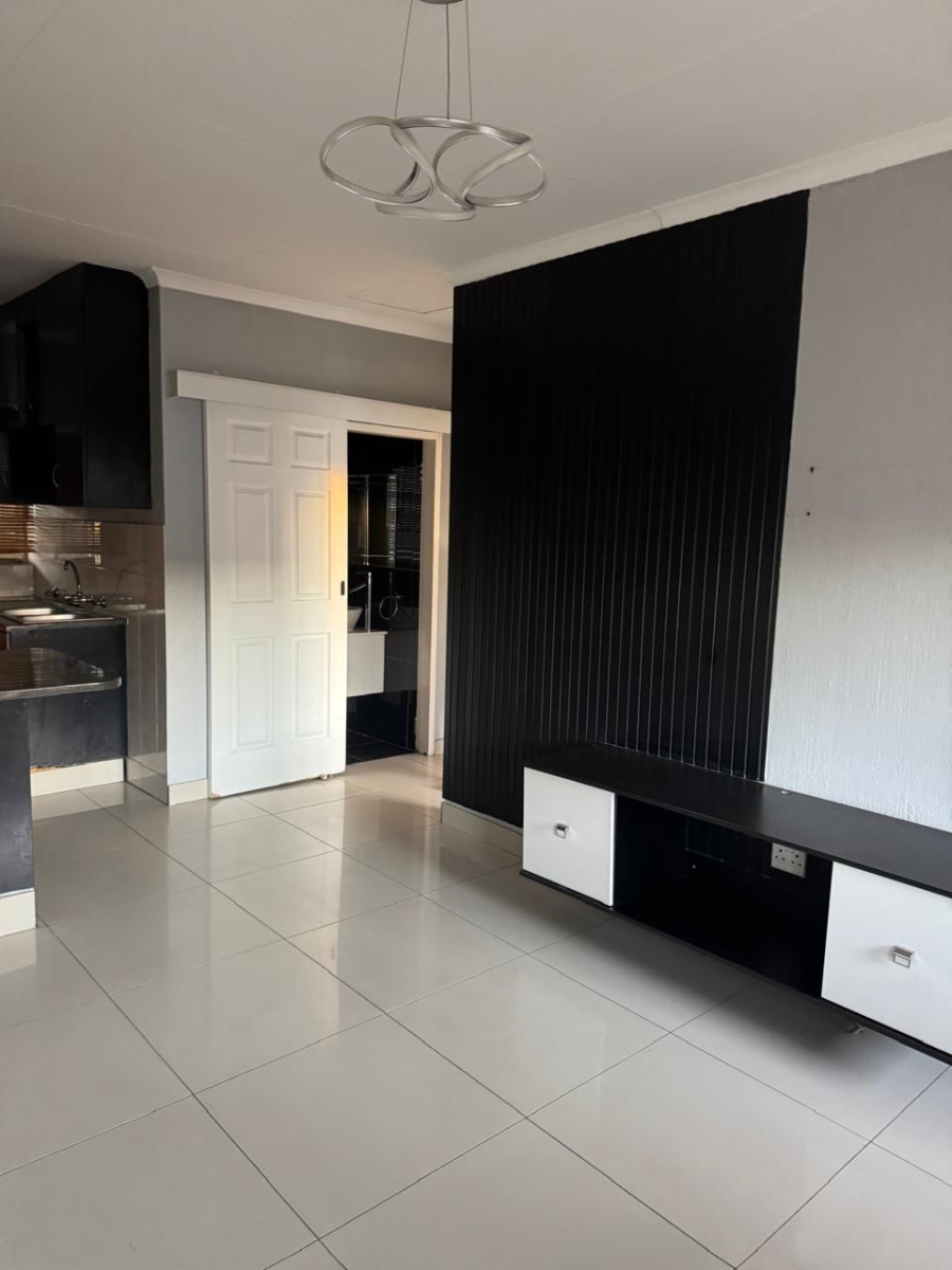 2 Bedroom Property for Sale in Elspark Gauteng