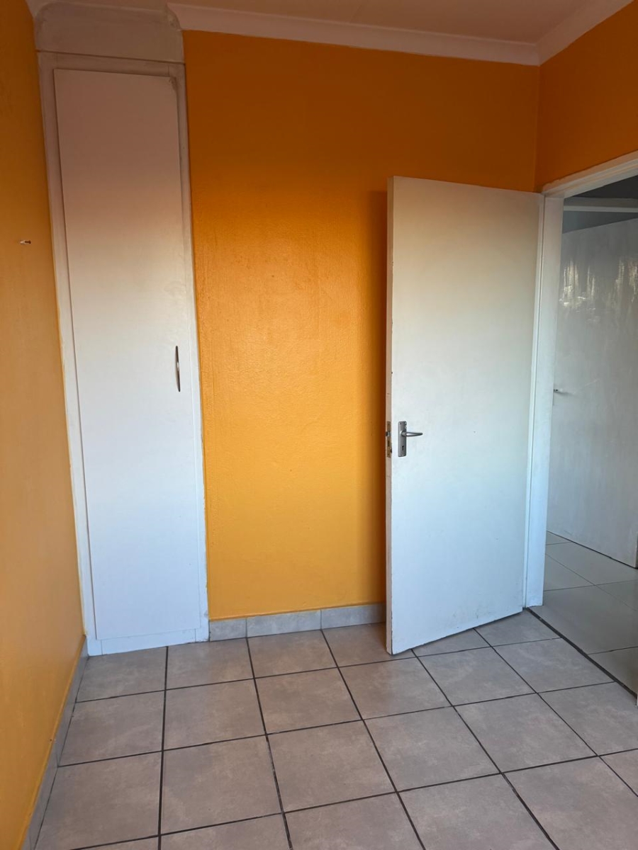2 Bedroom Property for Sale in Elspark Gauteng