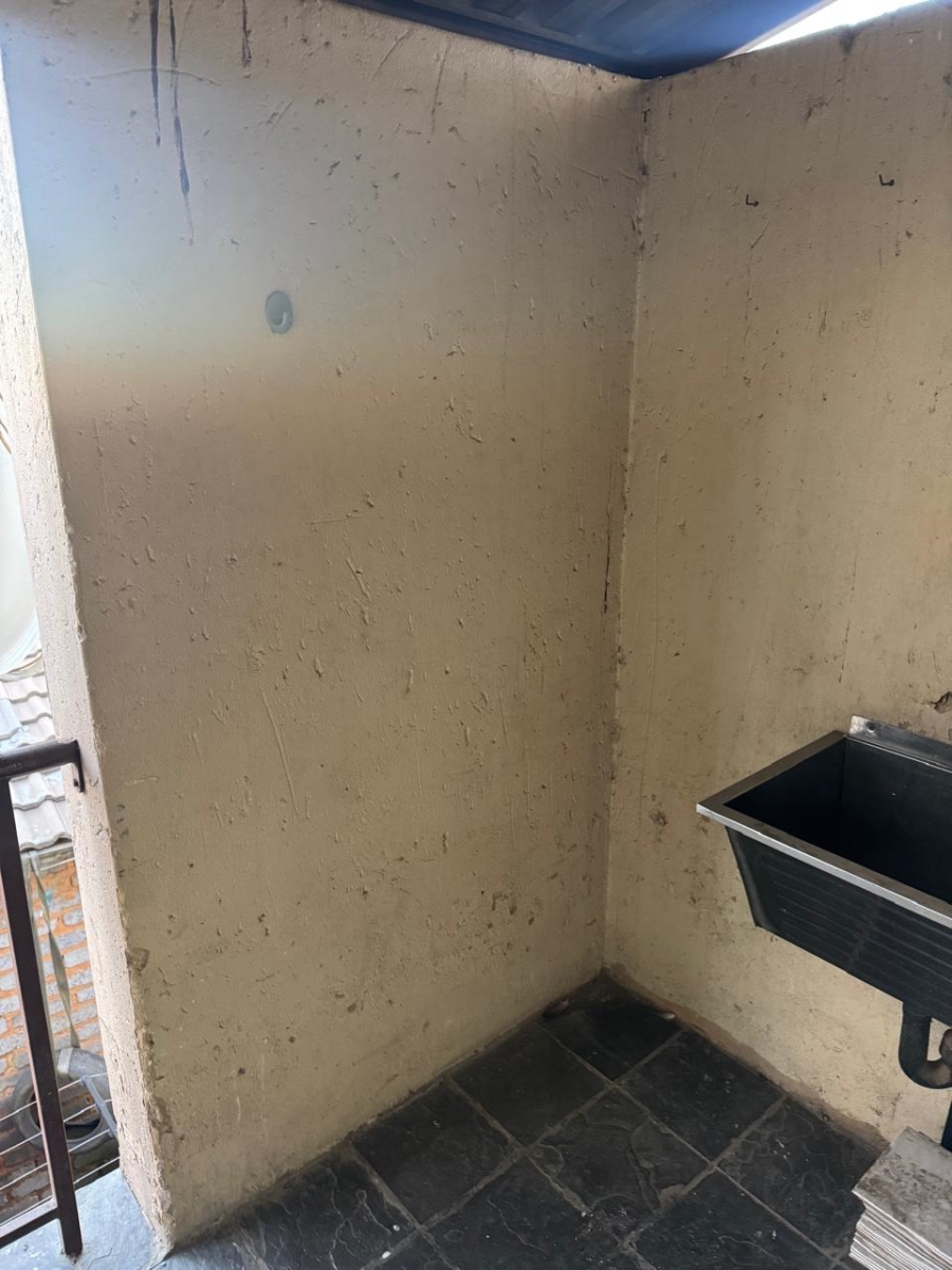 2 Bedroom Property for Sale in Elspark Gauteng