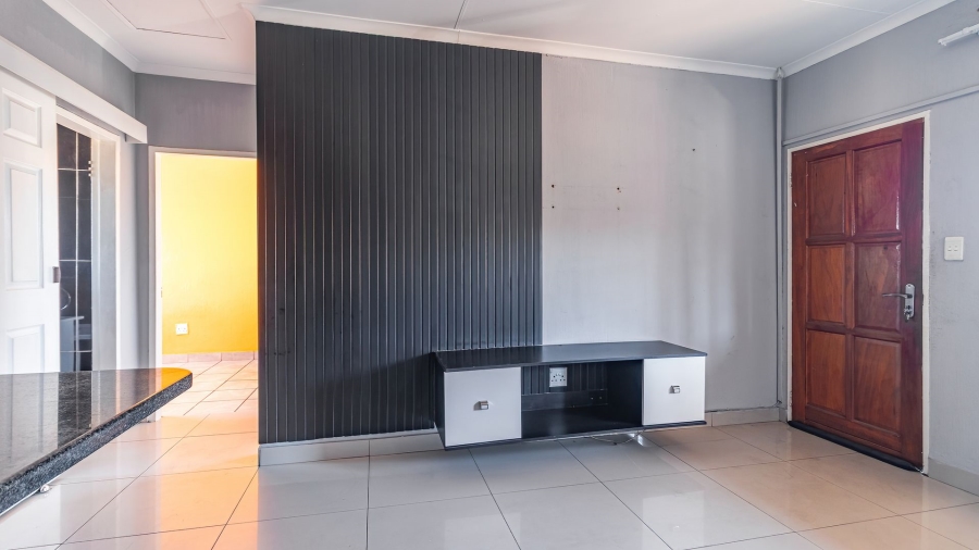 2 Bedroom Property for Sale in Elspark Gauteng