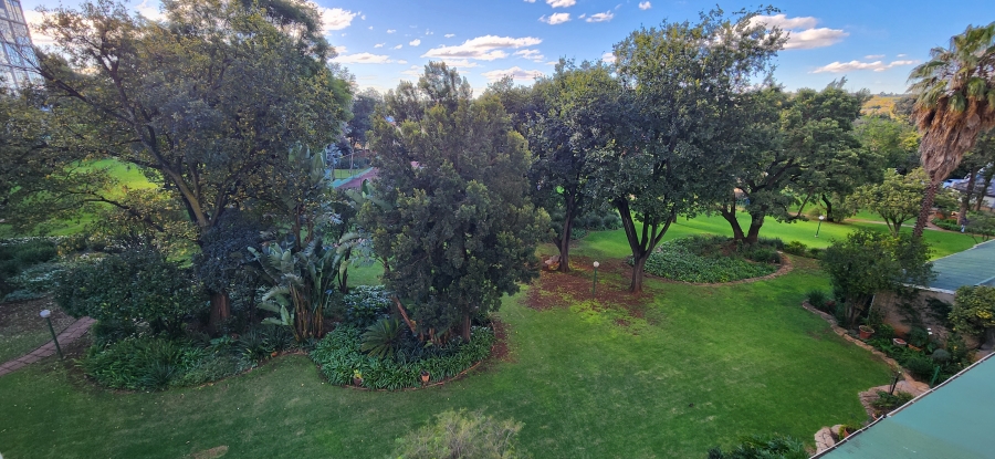2 Bedroom Property for Sale in Bedfordview Gauteng