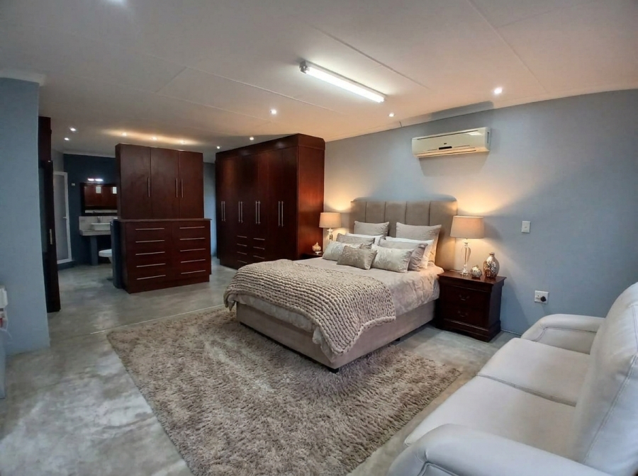 4 Bedroom Property for Sale in Waterkloof Heights Gauteng