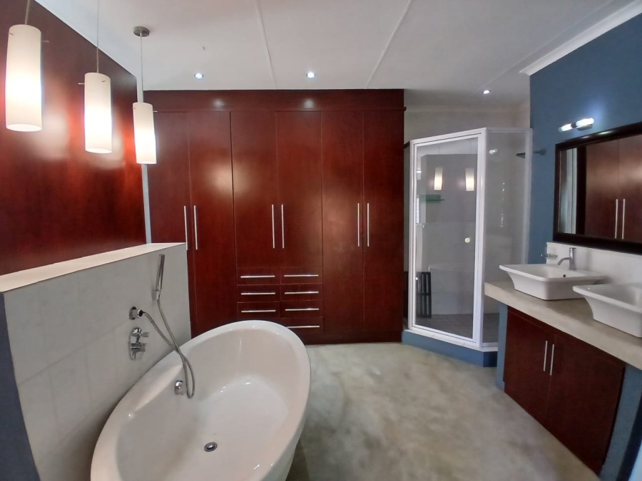 4 Bedroom Property for Sale in Waterkloof Heights Gauteng