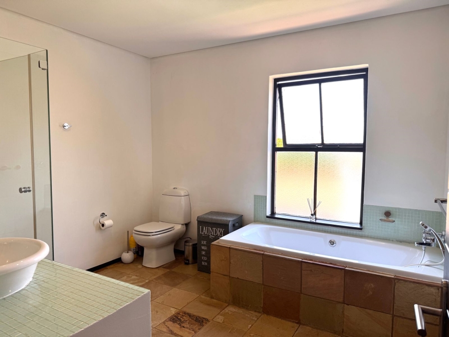 6 Bedroom Property for Sale in Dainfern Gauteng