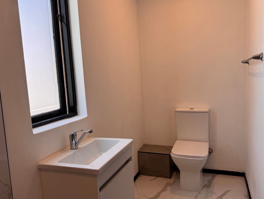 6 Bedroom Property for Sale in Dainfern Gauteng