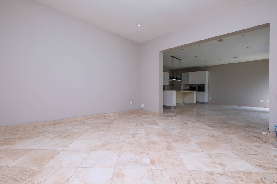 To Let 3 Bedroom Property for Rent in Illovo Gauteng