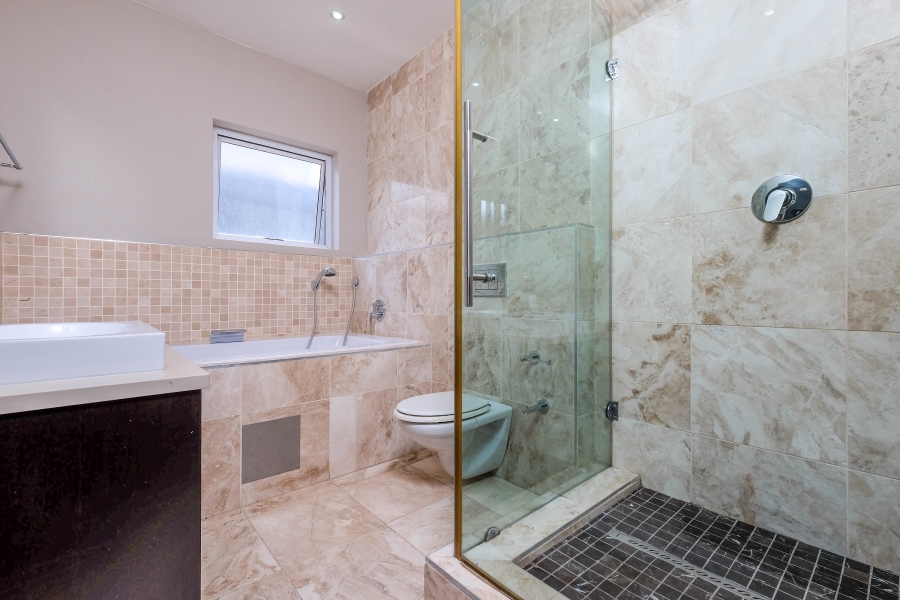 To Let 3 Bedroom Property for Rent in Illovo Gauteng