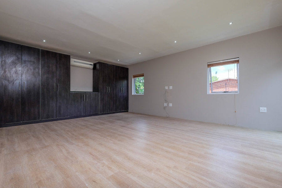 To Let 3 Bedroom Property for Rent in Illovo Gauteng